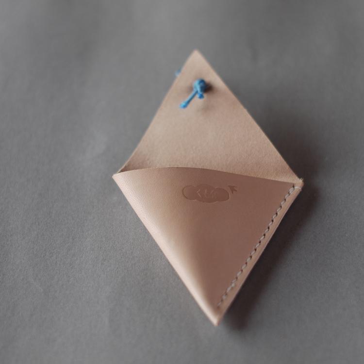 kumosha leather coin case triangle