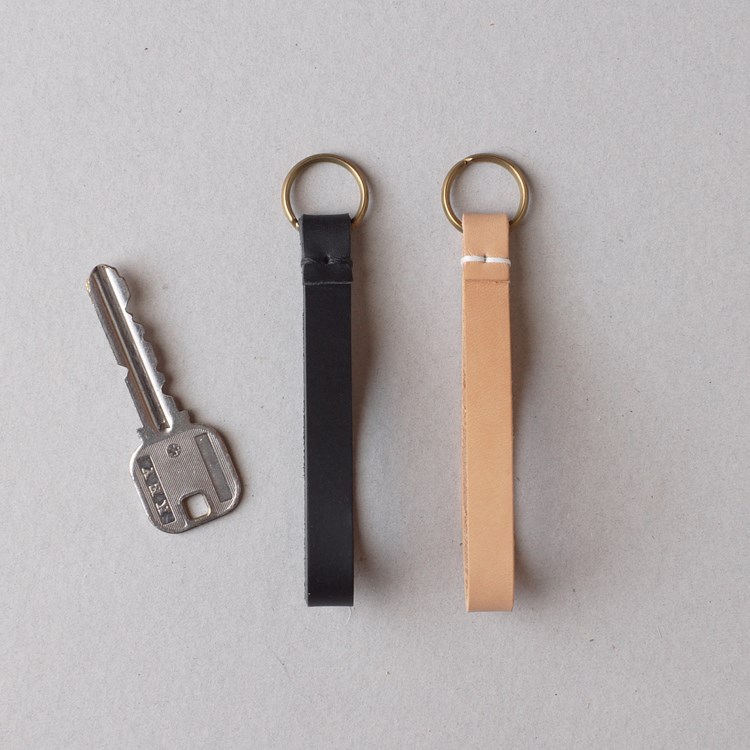 kumosha hand stitched leather key strap 01