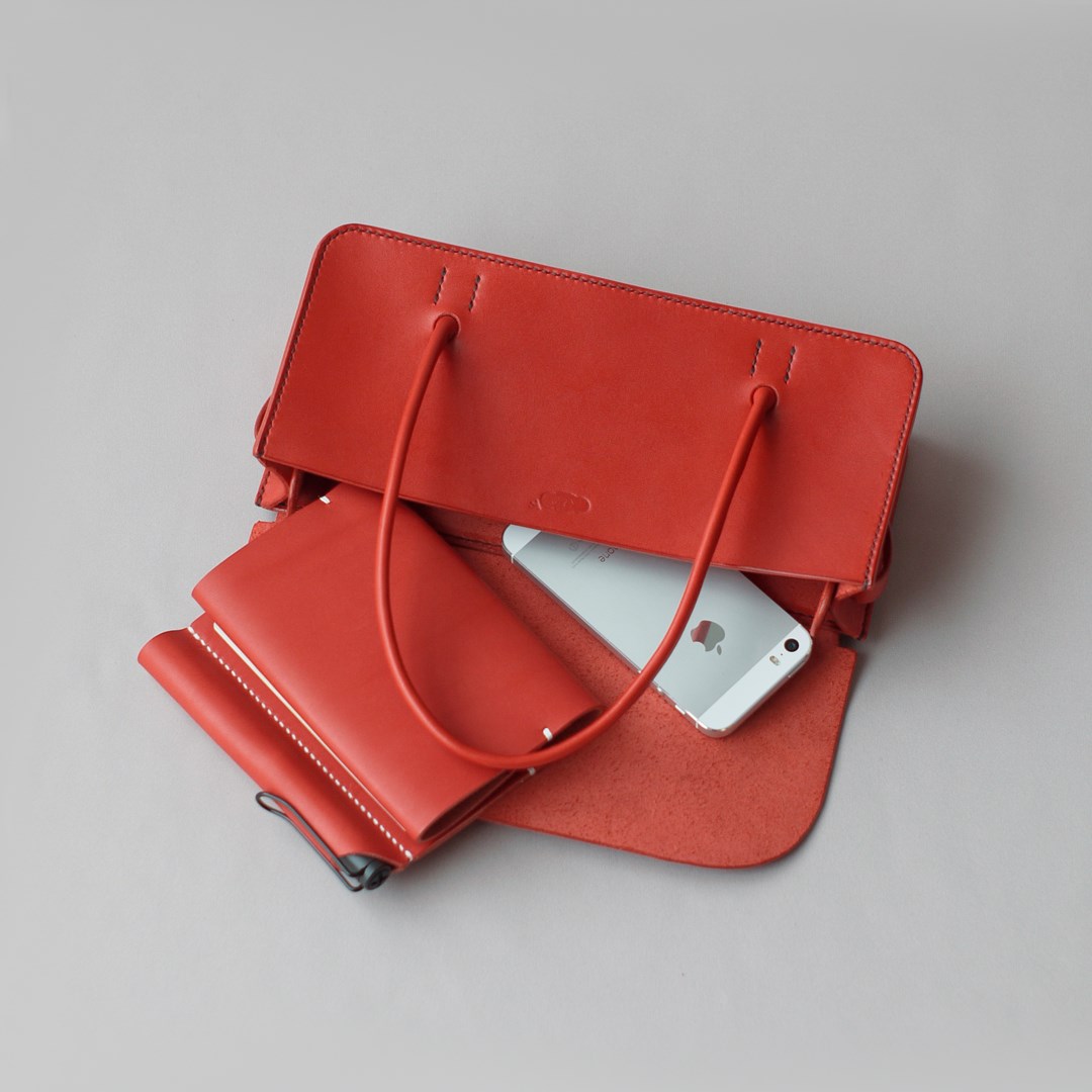 kumosha hand stitched leather handbag mimi-tsuki