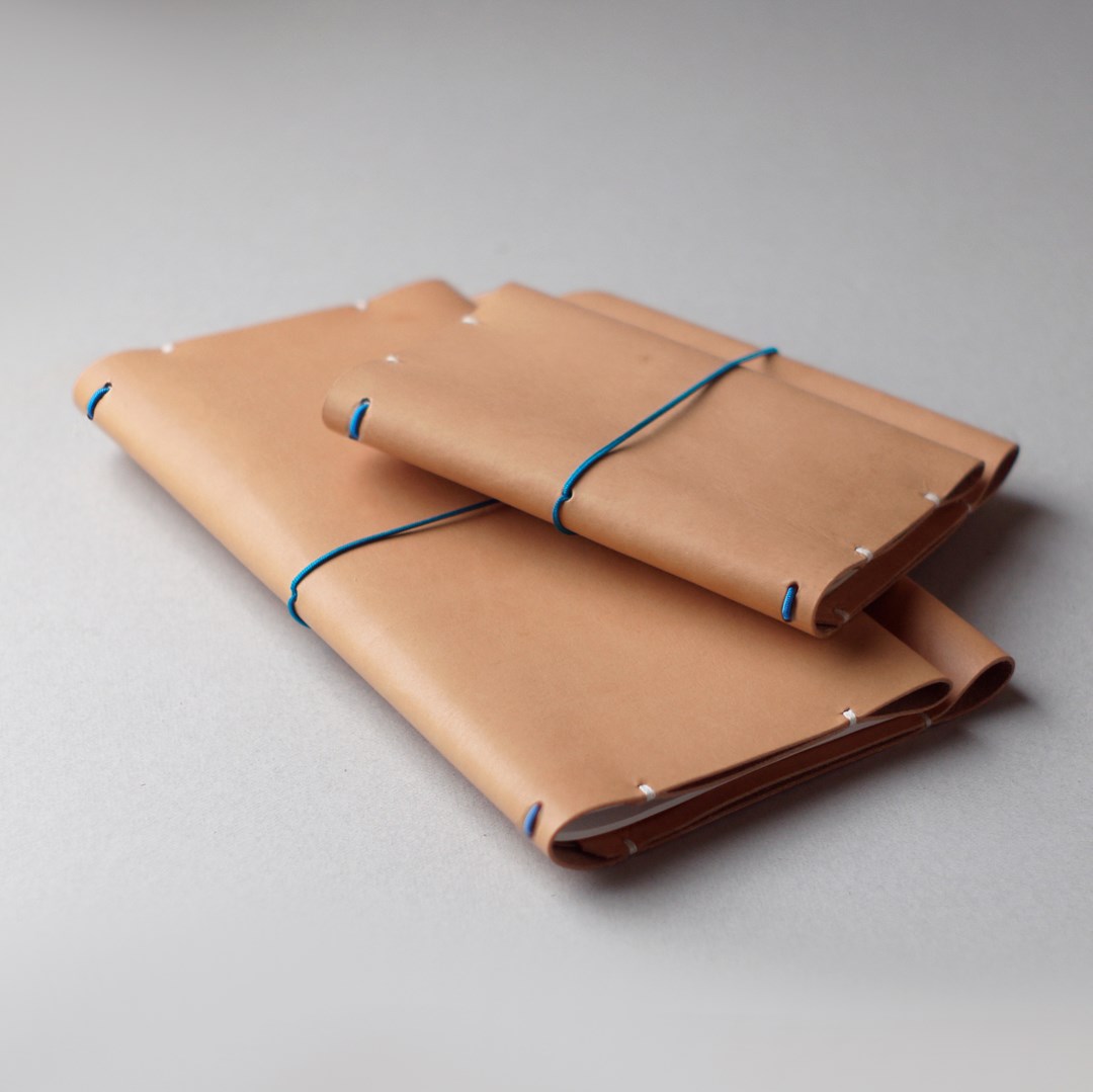 kumosha hand stitched leather travelers notebook cover type 01
