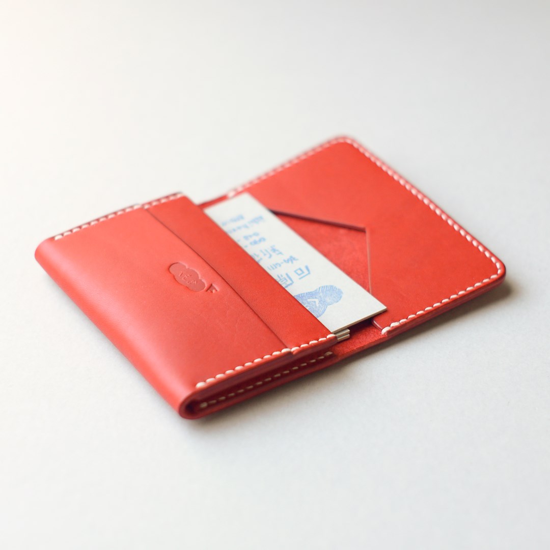 kumosha hand stitched leather card case type 03 red