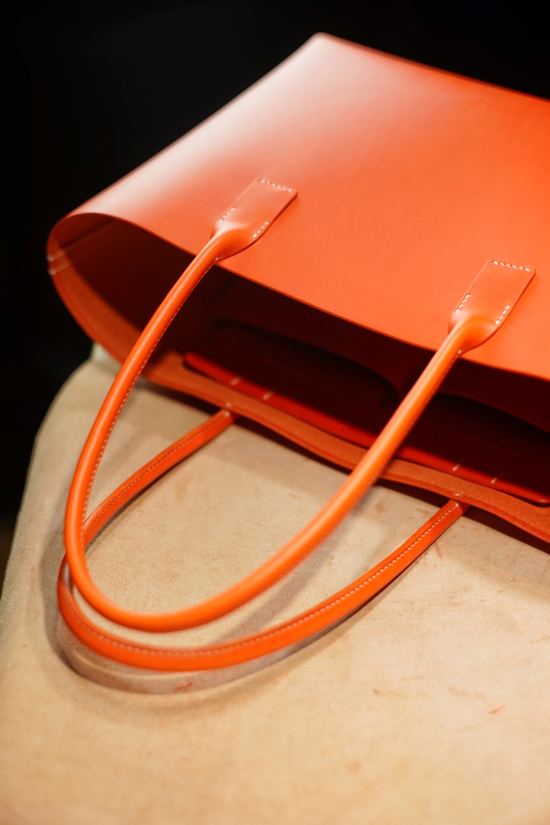 オレンジ色の手縫いトートバッグ２型をつくる（組立て）