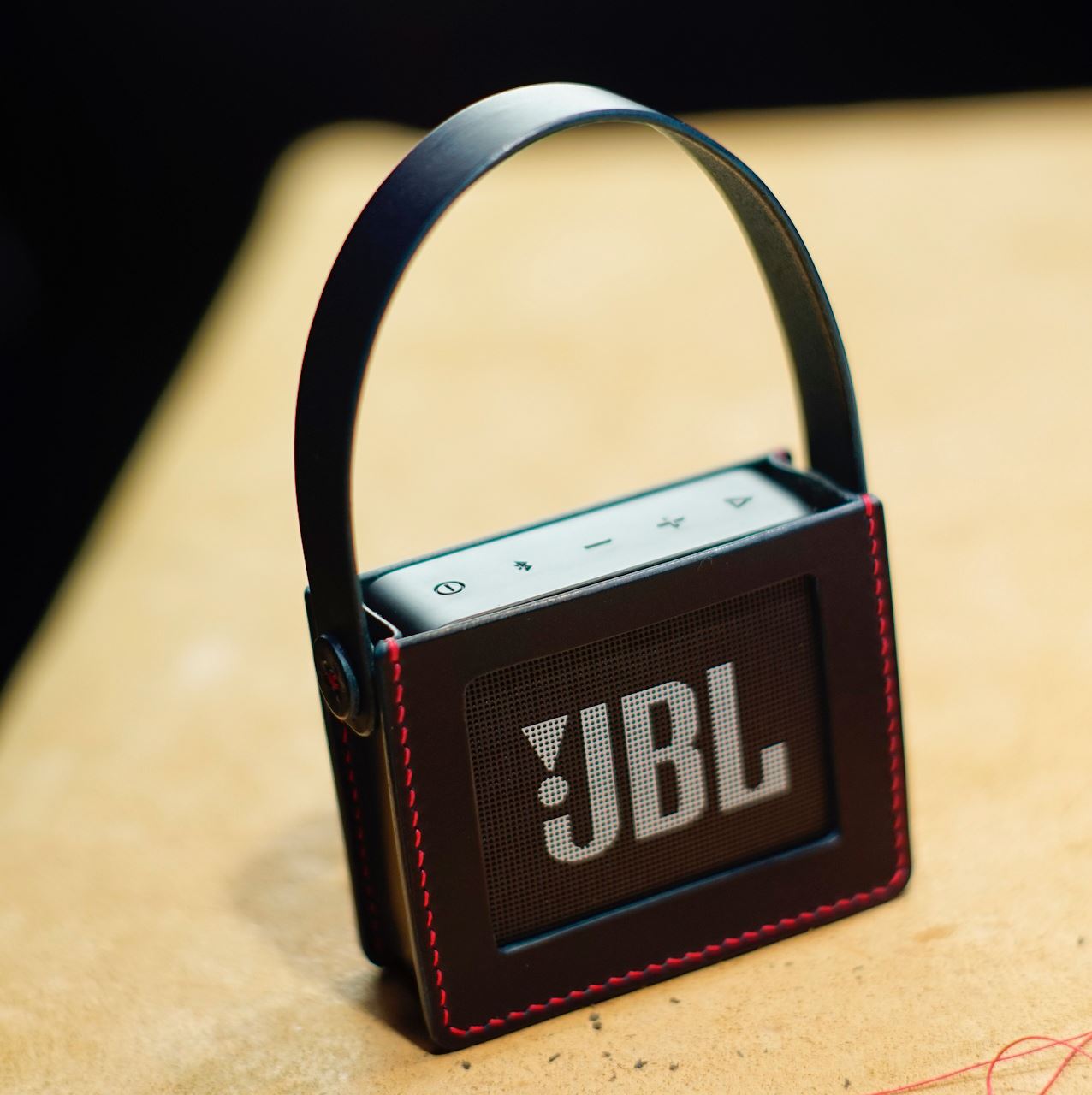 JBL GO2キャリングケースとカメラストラップをつくる